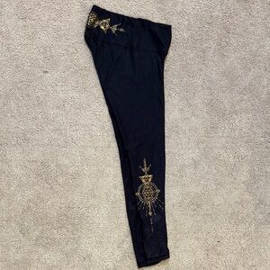 Chic Black and Gold Women's Jeggings